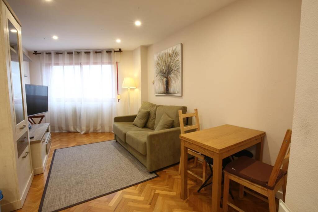Apartamento Oviedo Las Palomas Εξωτερικό φωτογραφία